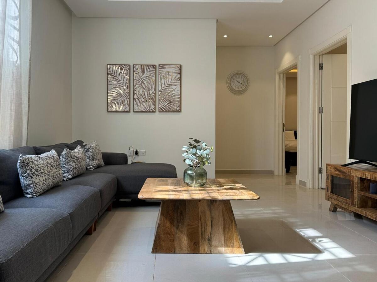 With Private Entrance - 1a Riyadh